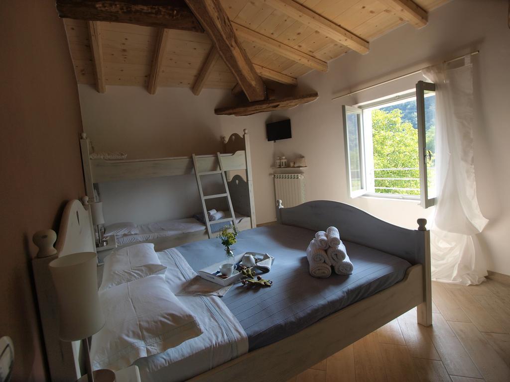 B&B Big Sur Gardone Riviera Bilik gambar